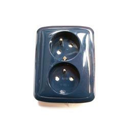 .Dvojnásobná Tango zásuvka s ochr. kolíky, s clonky, s natočenou dutinou 5513-C02357 modrá a jiné barvy